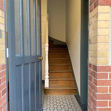 Le Carre Courtois Apartment Luisant Luaran gambar