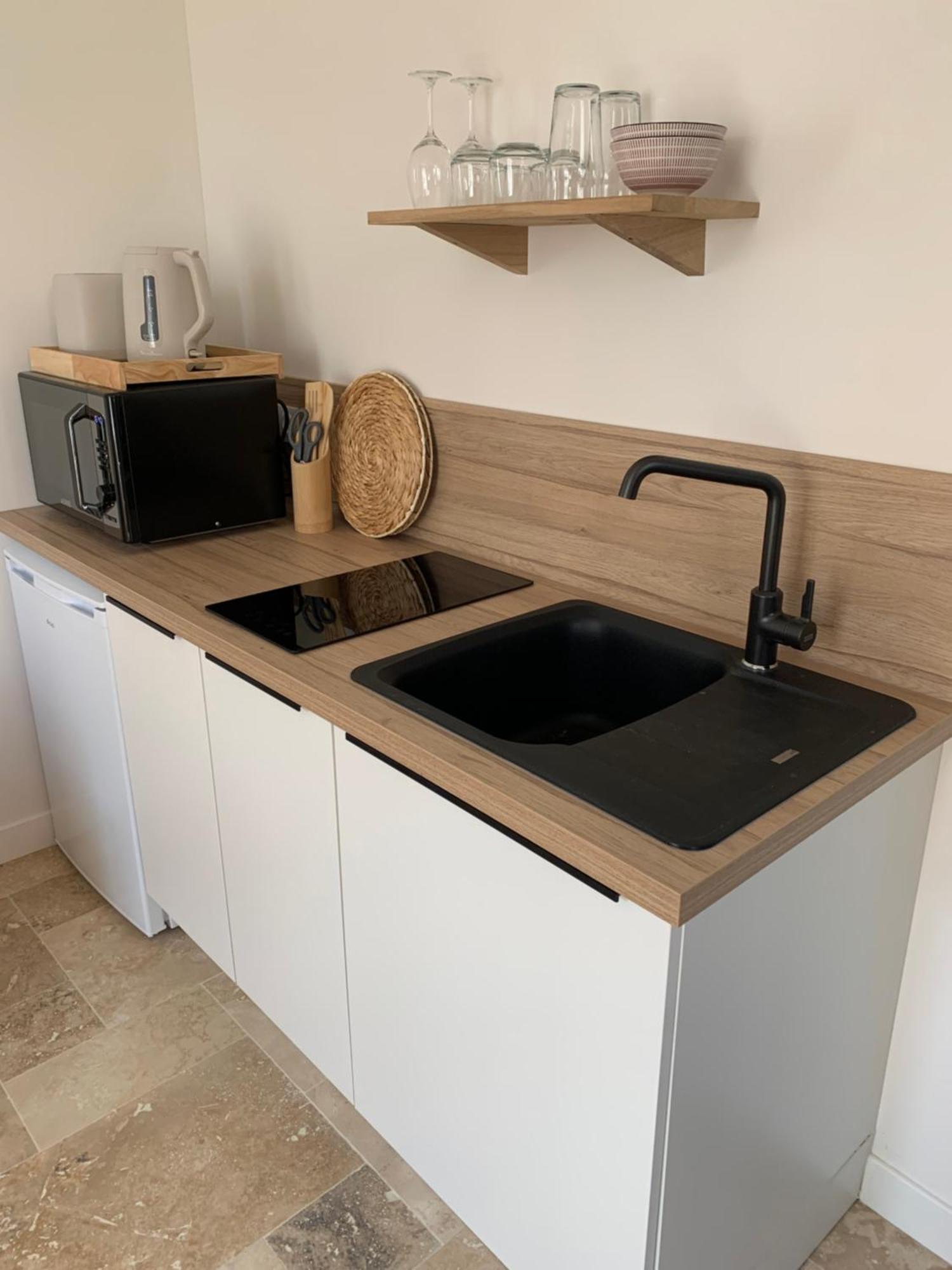Le Carre Courtois Apartment Luisant Luaran gambar
